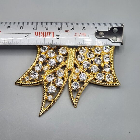 Flat Bow Brooch Pin Costume Jewelry Gold Tone Clear Stones Holiday Gift Xmas - Picture 9 of 11